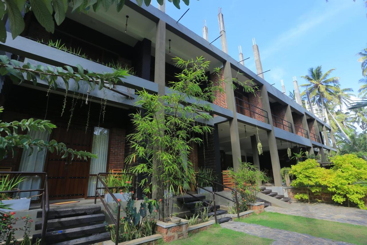 Riverrina * Negombo